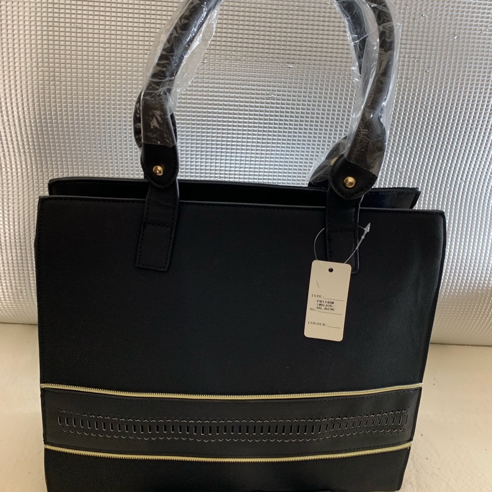 Purses 👛 - Picture 2 of 8